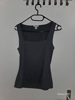 3 Basic Tanktops