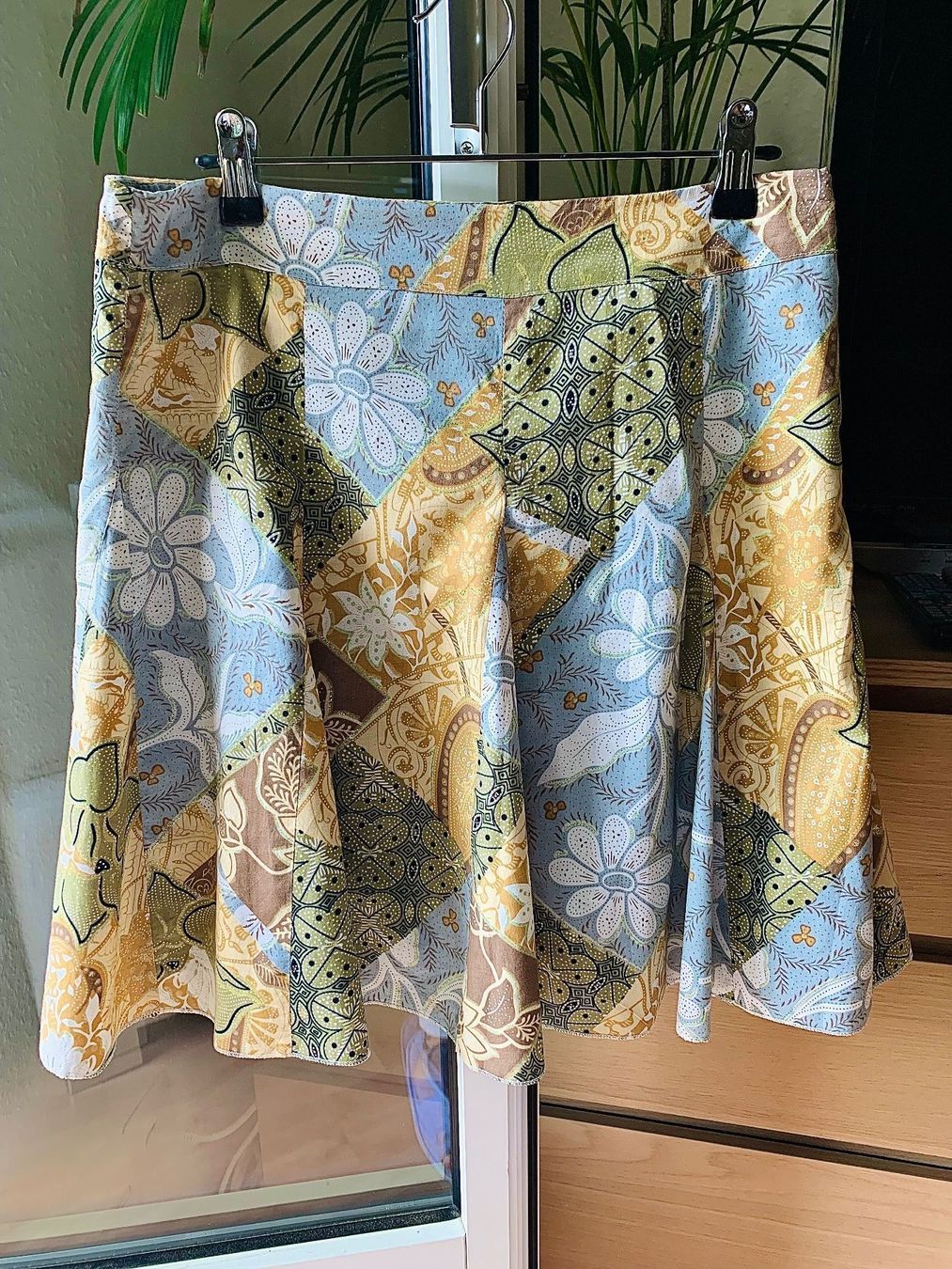 Jupes: Beautiful Summer Rock M/38 – D'occasion à Zürich par Angela_Fashion_Lover 1