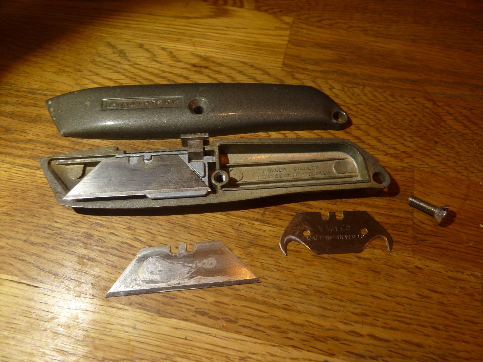 Stanley Tutti gli attrezzi: Stanley 99E Sicherheitscutter Cuttermesser England – Usato da Hochfelden venduto da swissice 1