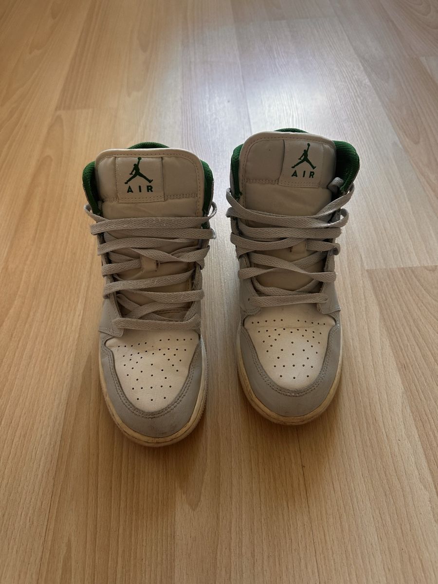 Jordan Schuhe für Jungen: jordans gr.39 junge – Gebraucht aus Leimbach TG von Davidvilma