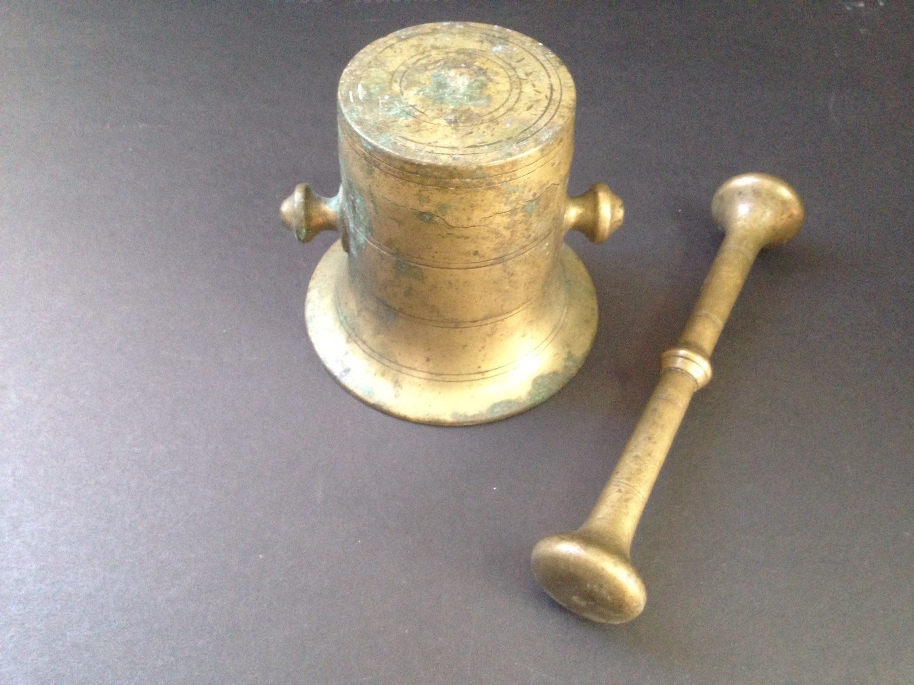 Altro per cucinare: Antike Mörser und Stössel – Usato da Schaffhausen venduto da vintageville 4