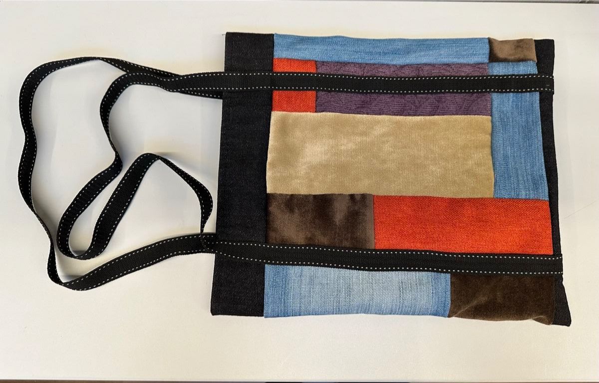 Sacs femmes: Handgemachte Patchwork-Tasche - Einzigartiges Design – Neuf (Voir description) à Leuk-Stadt par nadlerhu 6