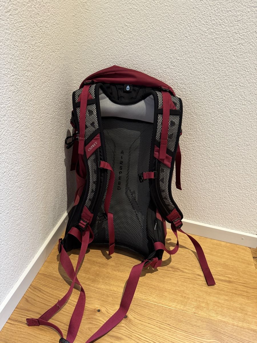Osprey Zaini: Osprey rucksack 18L – Nuovo (secondo la descrizione) da Derendingen venduto da Happyever 1