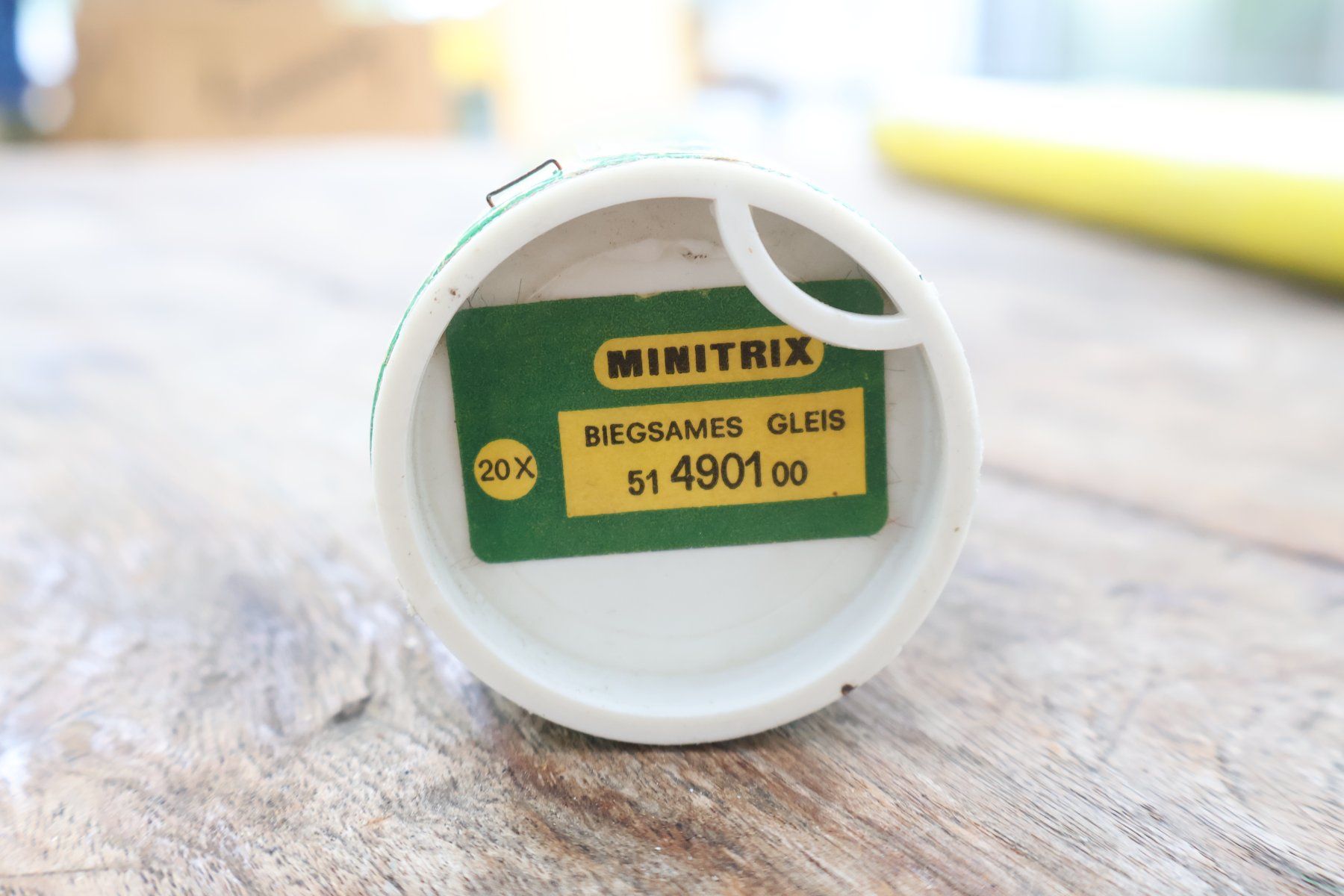 Trix Modellini di ferrovie: Minitrix ca. 40 x Langes Flexgleis 4901 - Spur N - NP: 236.- – Usato da Winterthur venduto da Monstera 7