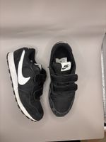 Nike Sneaker schwarz Grösse 35 gebrauchter Zustand