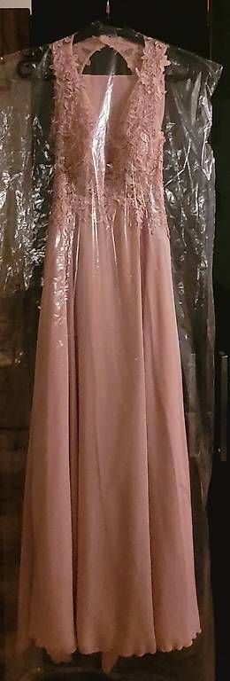 Kleider: Kleid – Gebraucht aus Staad SG von Anj. 1