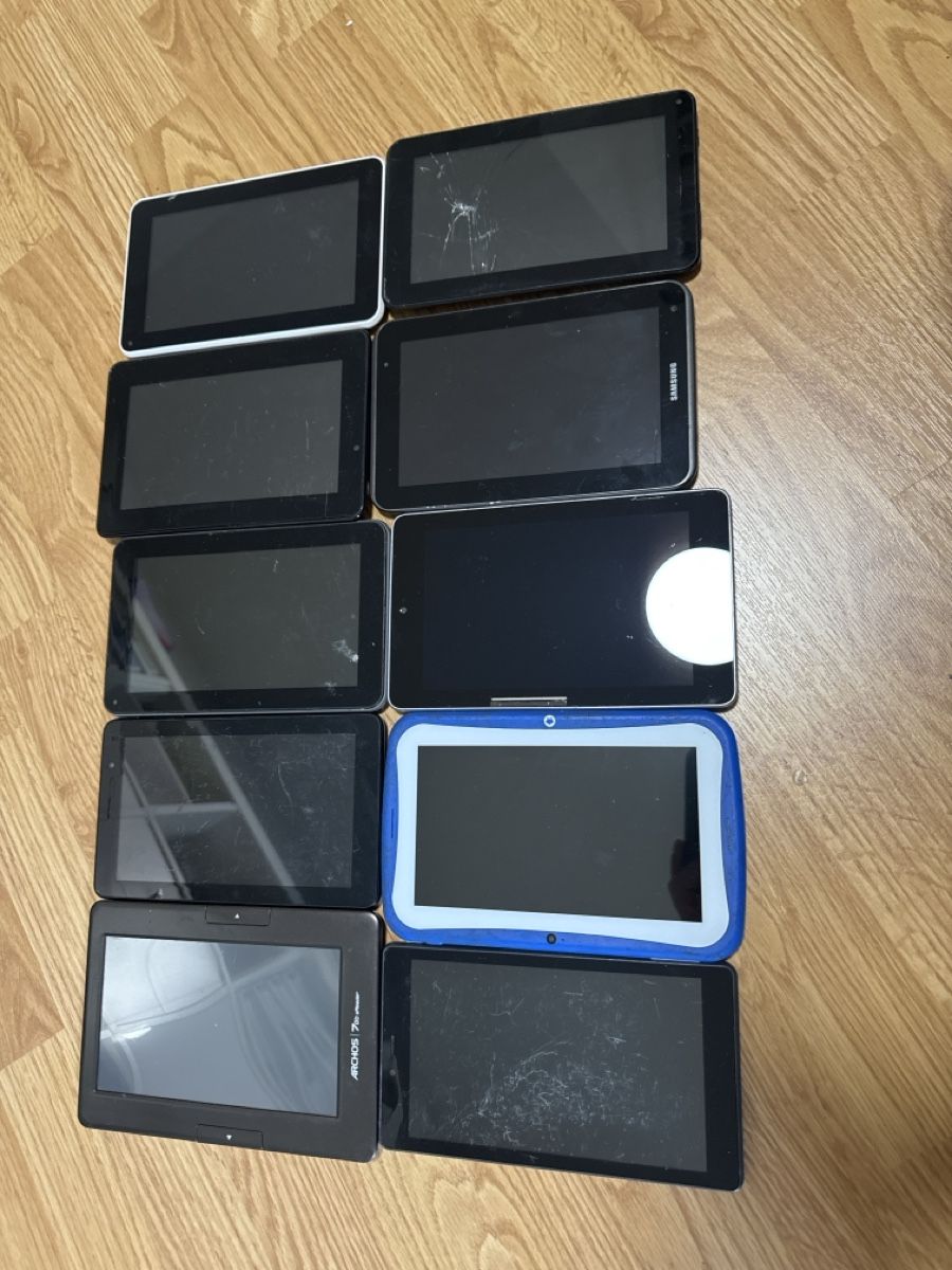 Tablet PC: 10 Tablet Mix different sizes   – Difettoso da Riehen venduto da Top-Quality