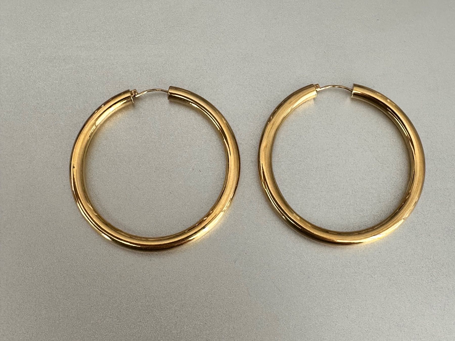 Orecchini pendenti & Orecchini a lobo: Vintage 18K Gold Ohrringe – Usato da Onex venduto da Antiqueshow 1