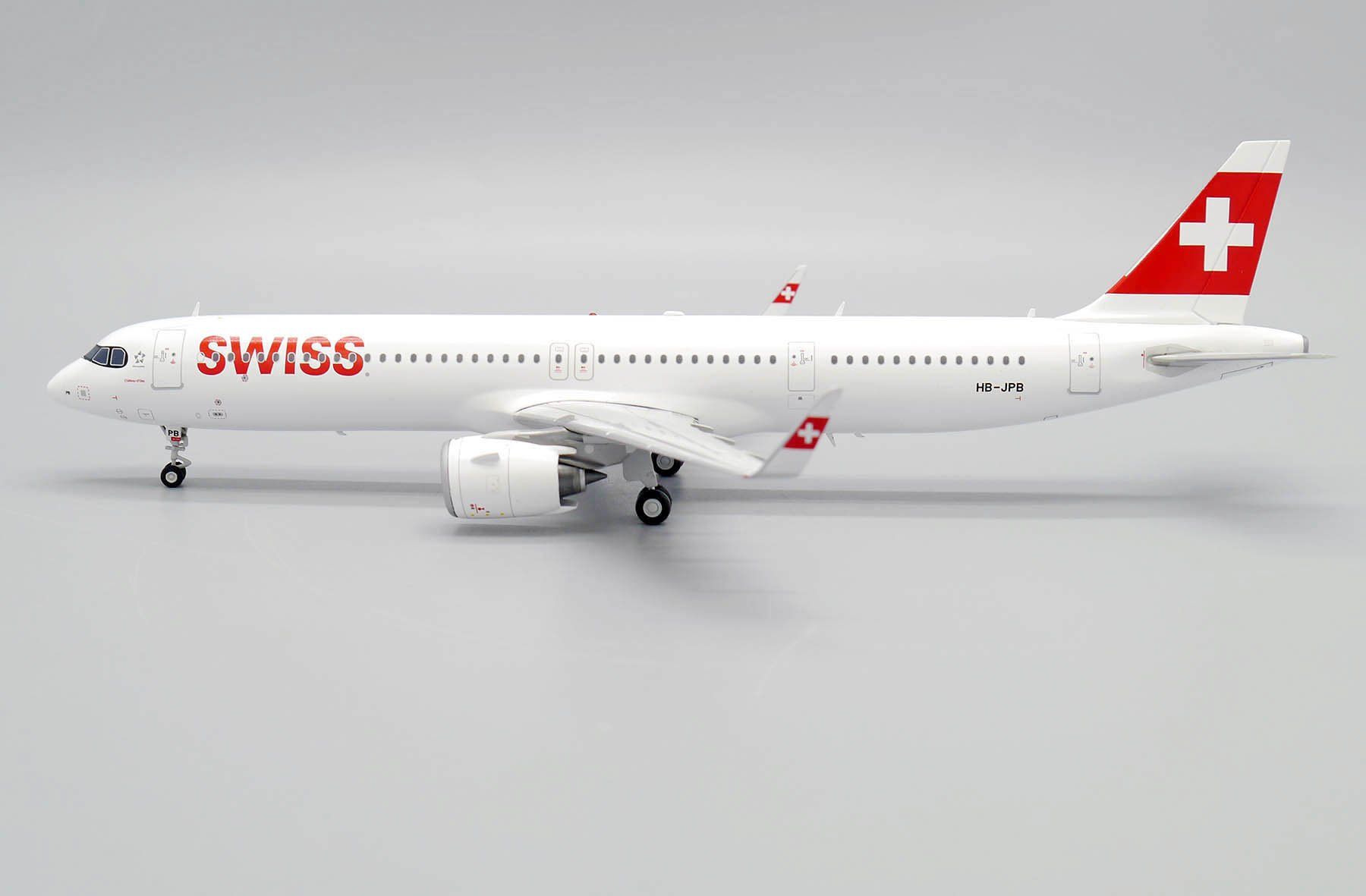 Swiss Kit di modellismo & Modellini statici: A321neo SWISS – Nuovo e nell'imballaggio originale da Morges venduto da iljamuromez