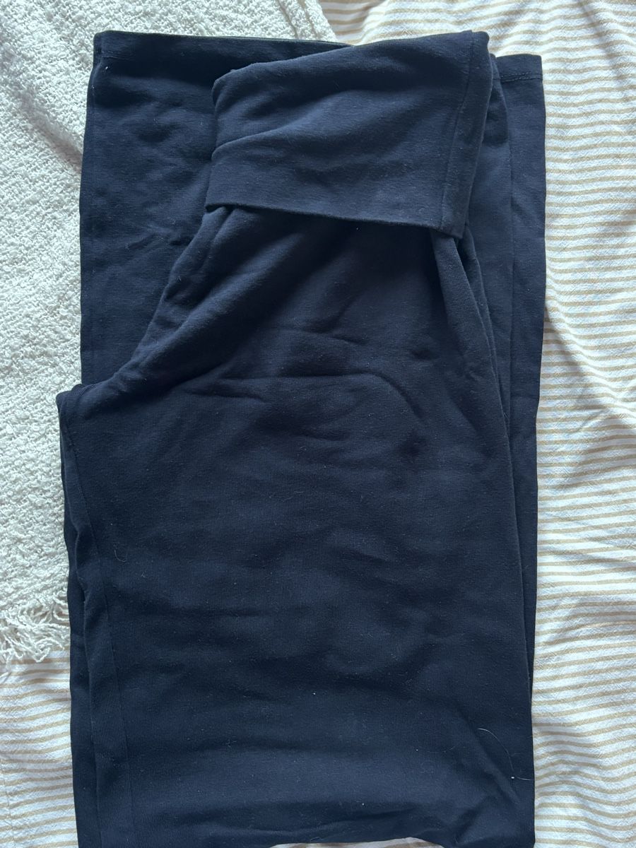 Brandy Melville Pantaloni: Brandy Melville Navy Priscilla Pants  – Nuovo (secondo la descrizione) da Willerzell venduto da cha_qk8t