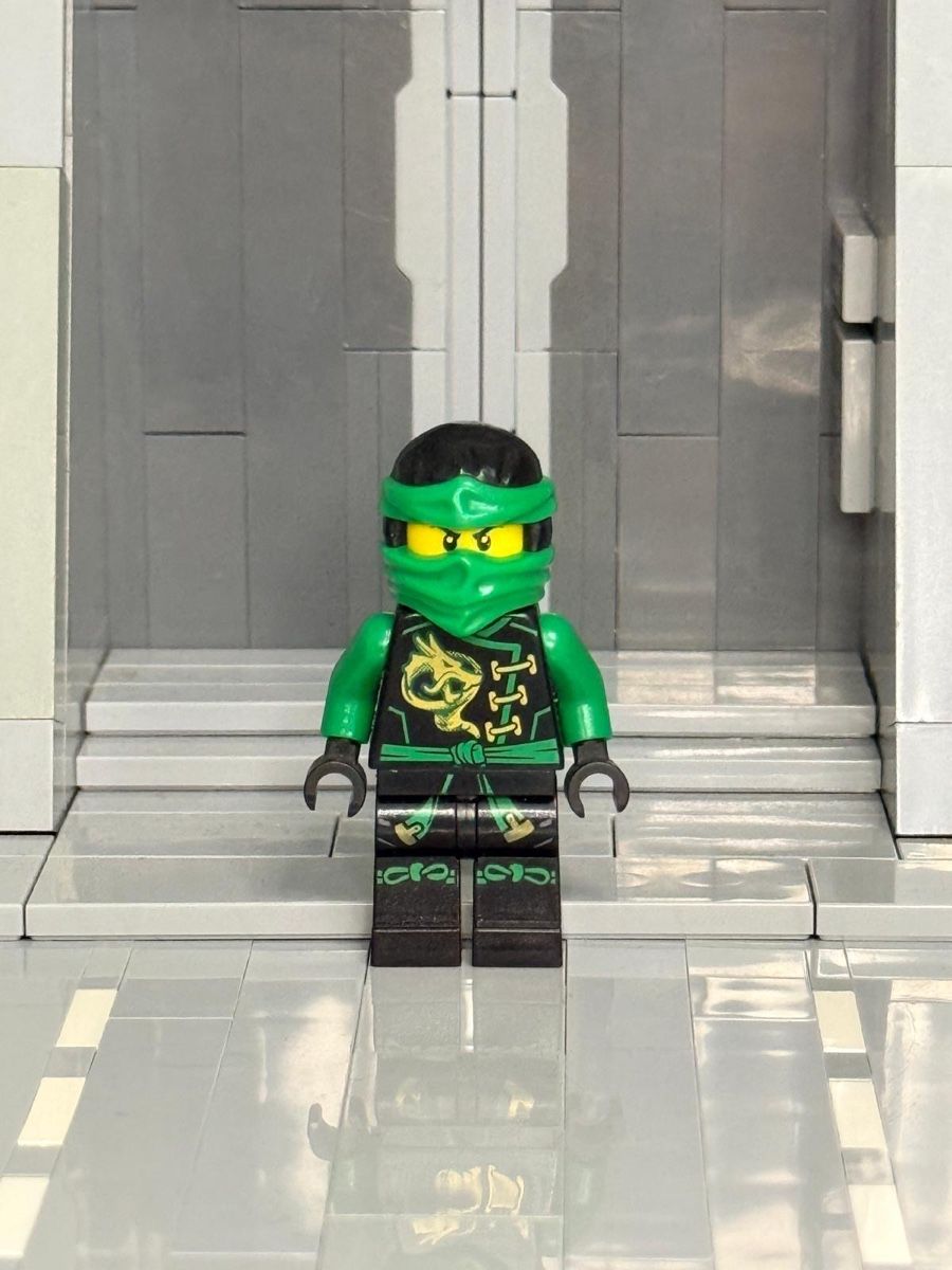 Lego Statuette: LEGO NINJAGO Lloyd - Skybound (njo0209) – Usato da Ottikon b.Kemptth. venduto da rom_f25z