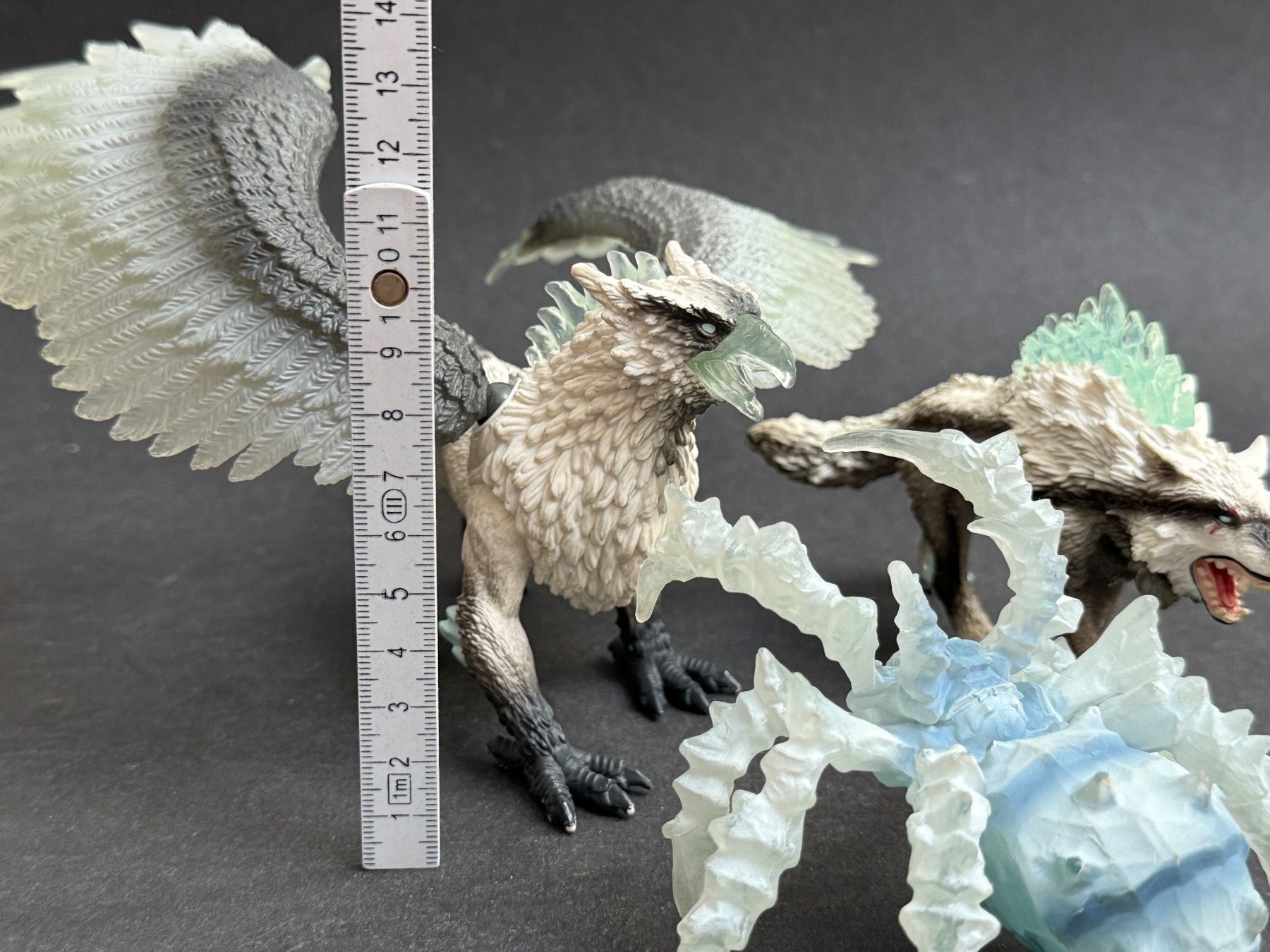 Schleich Statuette: Schleich Eldrador Eiswelt Eis Drache Spinne Wolf Greif – Usato da Ennetbaden venduto da mapa05 8