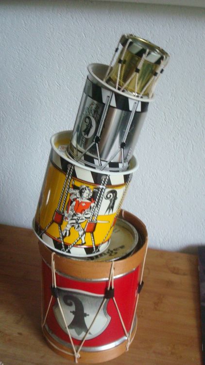 4 ältere Blechbüchsen Trommeln Basler Leckerli | Kaufen auf Ricardo