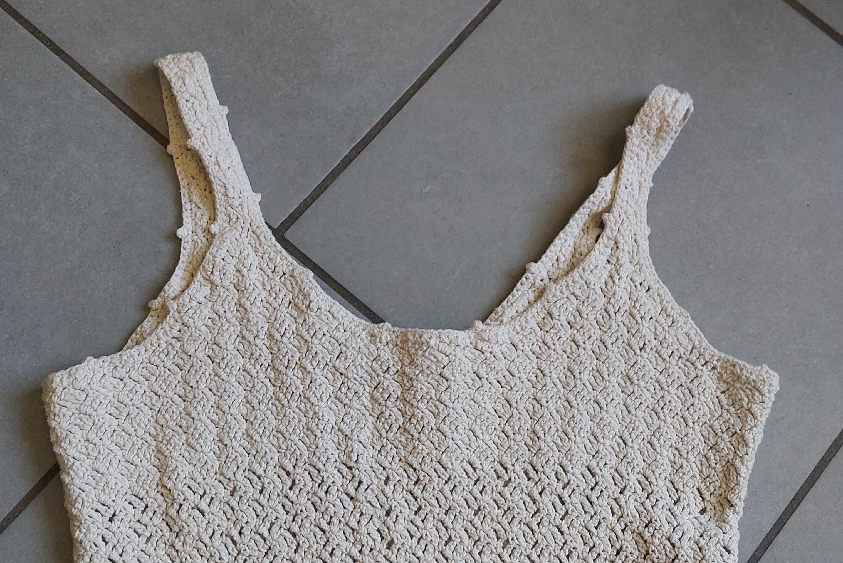 Vestiti: Magnifique robe en crochet taille S – Usato da Plan-Les-Ouates venduto da Lolothebest 1