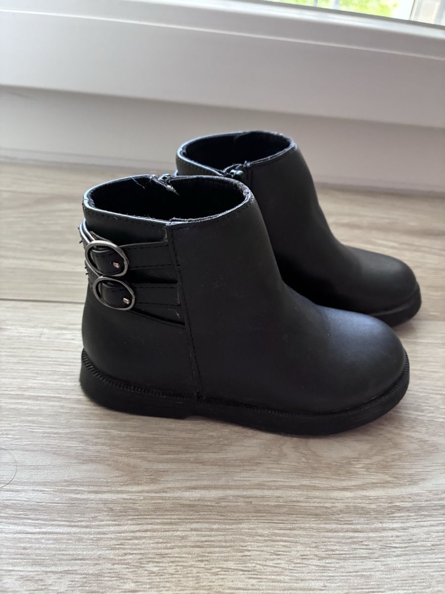 Zara Scarpe per ragazze: Zara Stiefeletten Gr. 23 – Usato da Biel/Bienne venduto da Gimesler
