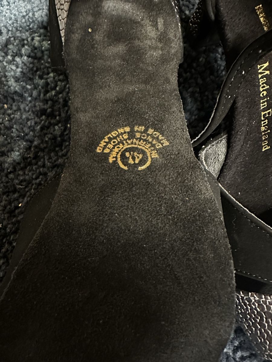 Scarpe da donna: Tanzschuh- Leder – Usato da Hausen AG venduto da Nah5yj 1