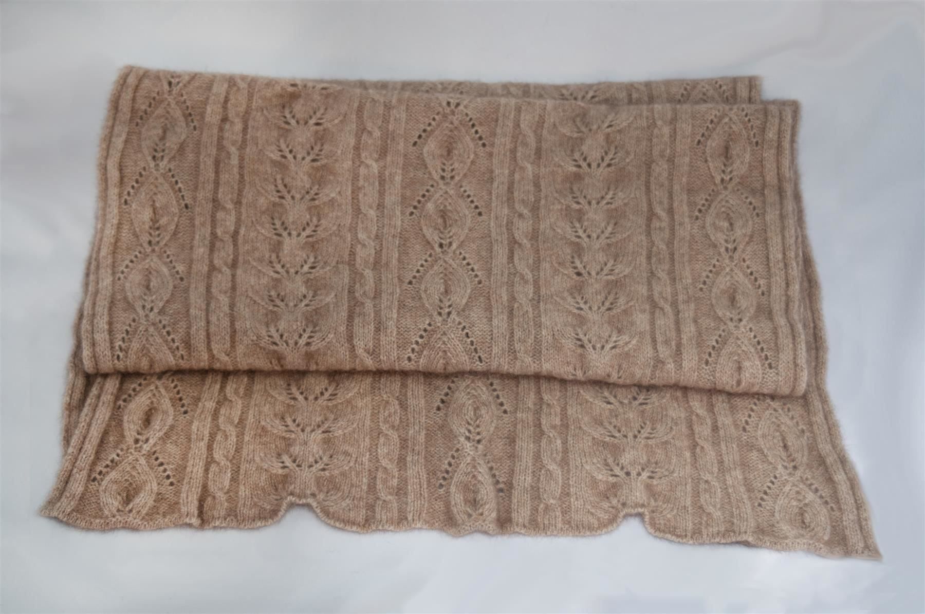 Foulard & Sciarpe: Possum Schultertuch beige Ajour – Nuovo e nell'imballaggio originale da Zollikofen venduto da marys-choice