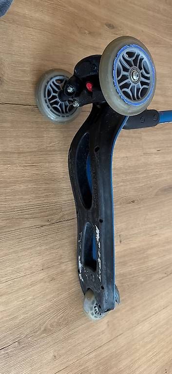 Globber Kickboard: Globber Trottinett. Blau 3 Räder – Gebraucht aus Hettlingen von sch_gr5s 3