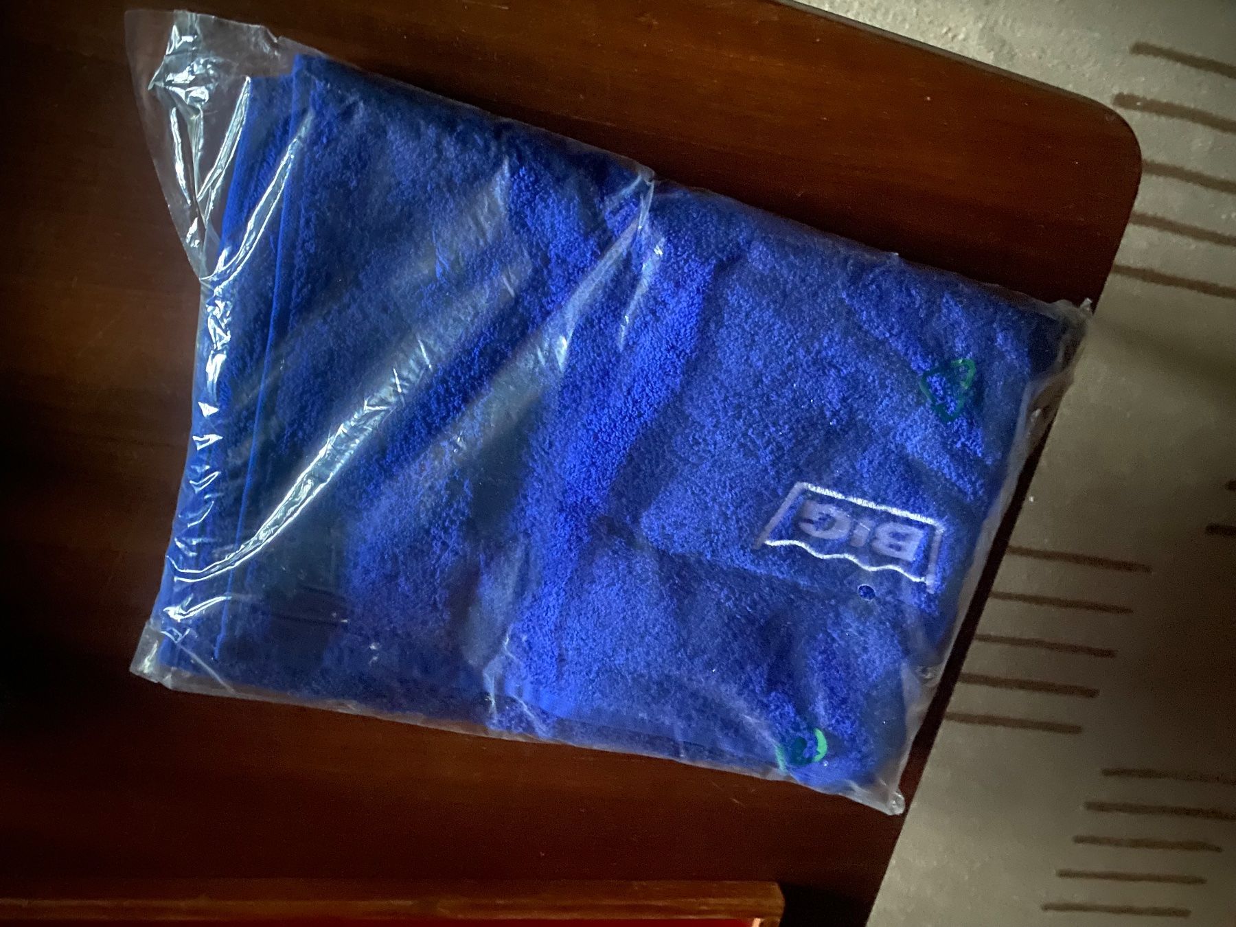 Teli da bagno: Bade und Frottierhandtuch blau BIG  neu – Nuovo e nell'imballaggio originale da Präz venduto da Eroberto