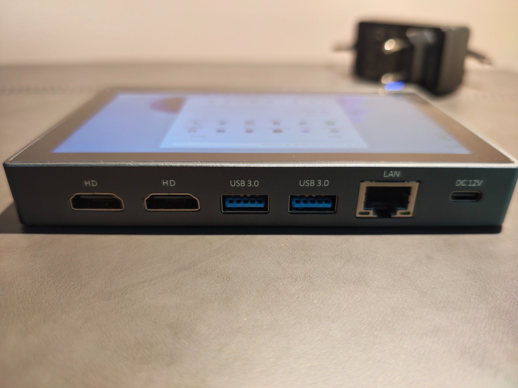 PCs: GAOLA1 Pro Mini PC mit Touchscreen, Akku, Win 11 Pro – Gebraucht aus Immensee von Pelab 2