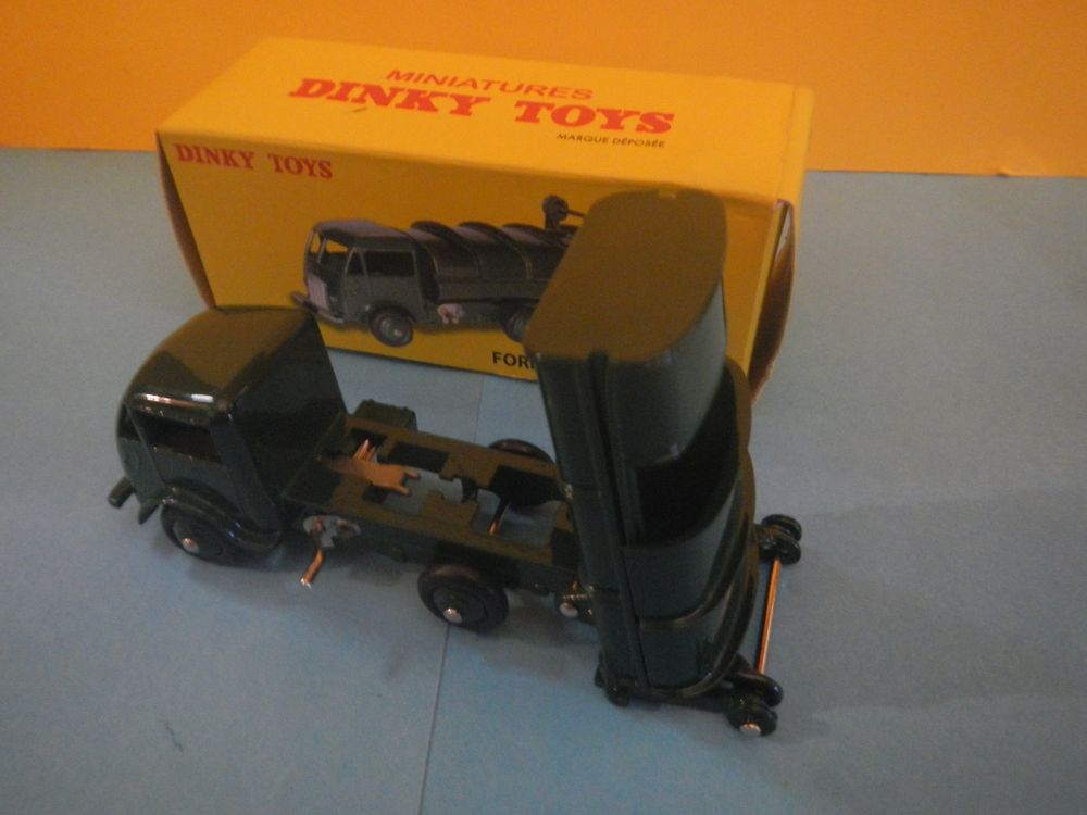 1/43ième - DINKY TOYS - FORD BENNE A ORDURE en l'état