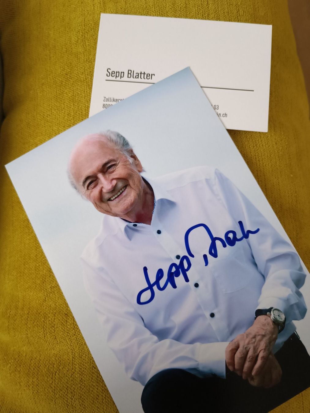 Autografi: Sepp Blatter - persönlich Visitenkarte + Autogramme – Usato da Menziken venduto da Autogramme