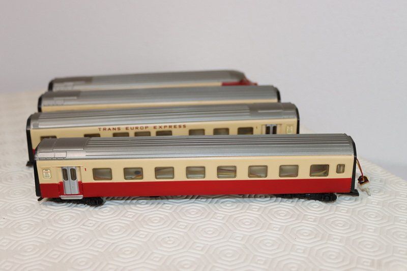 Märklin Modellini di ferrovie: Märklin TEE ( 569 ) – Usato da Kerzers venduto da Winu64 2