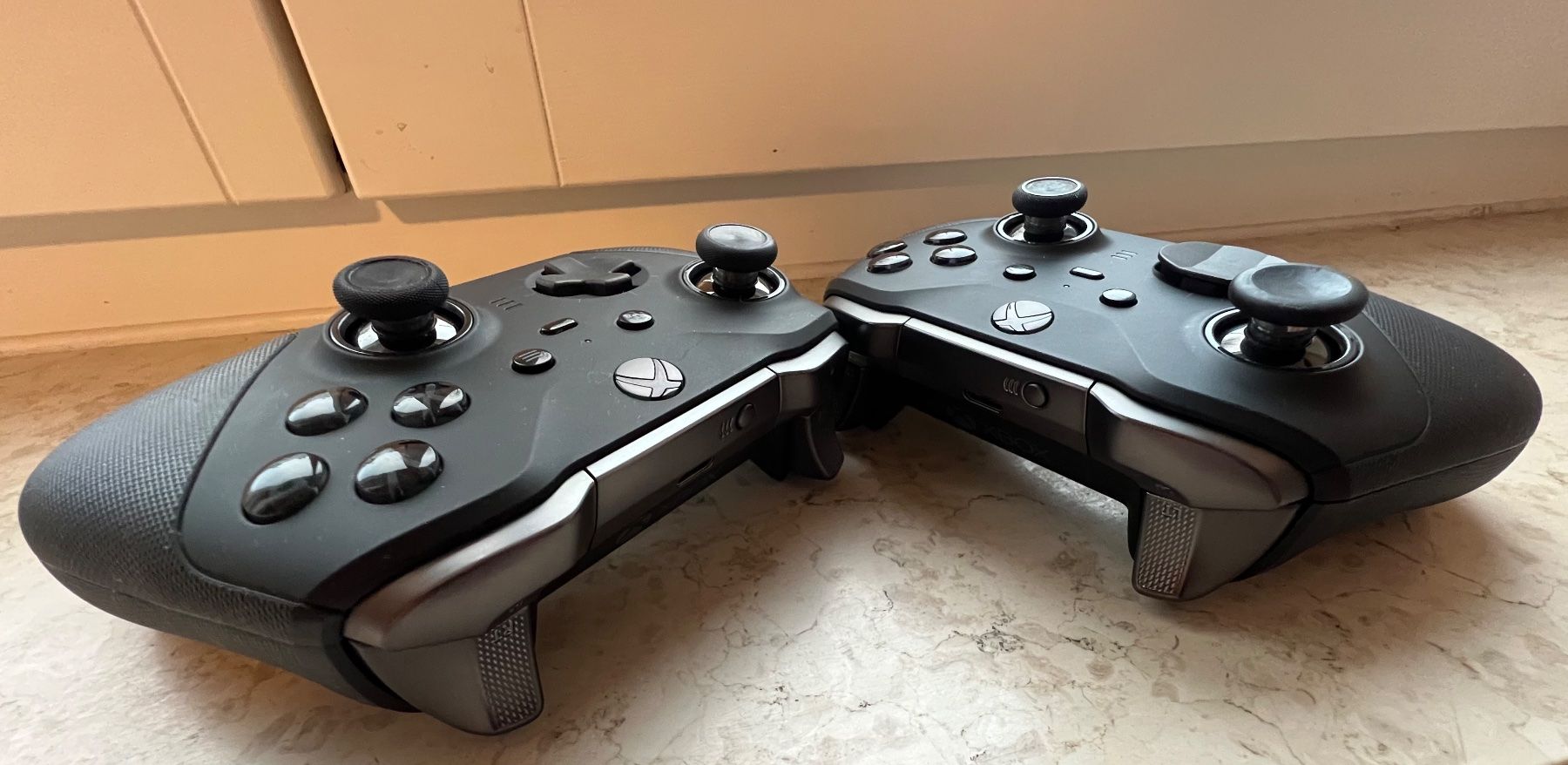 Microsoft Controller: 2 x  Elite 2 XBOX Controller/Top Zustand! – Gebraucht aus Liestal von Berr 2