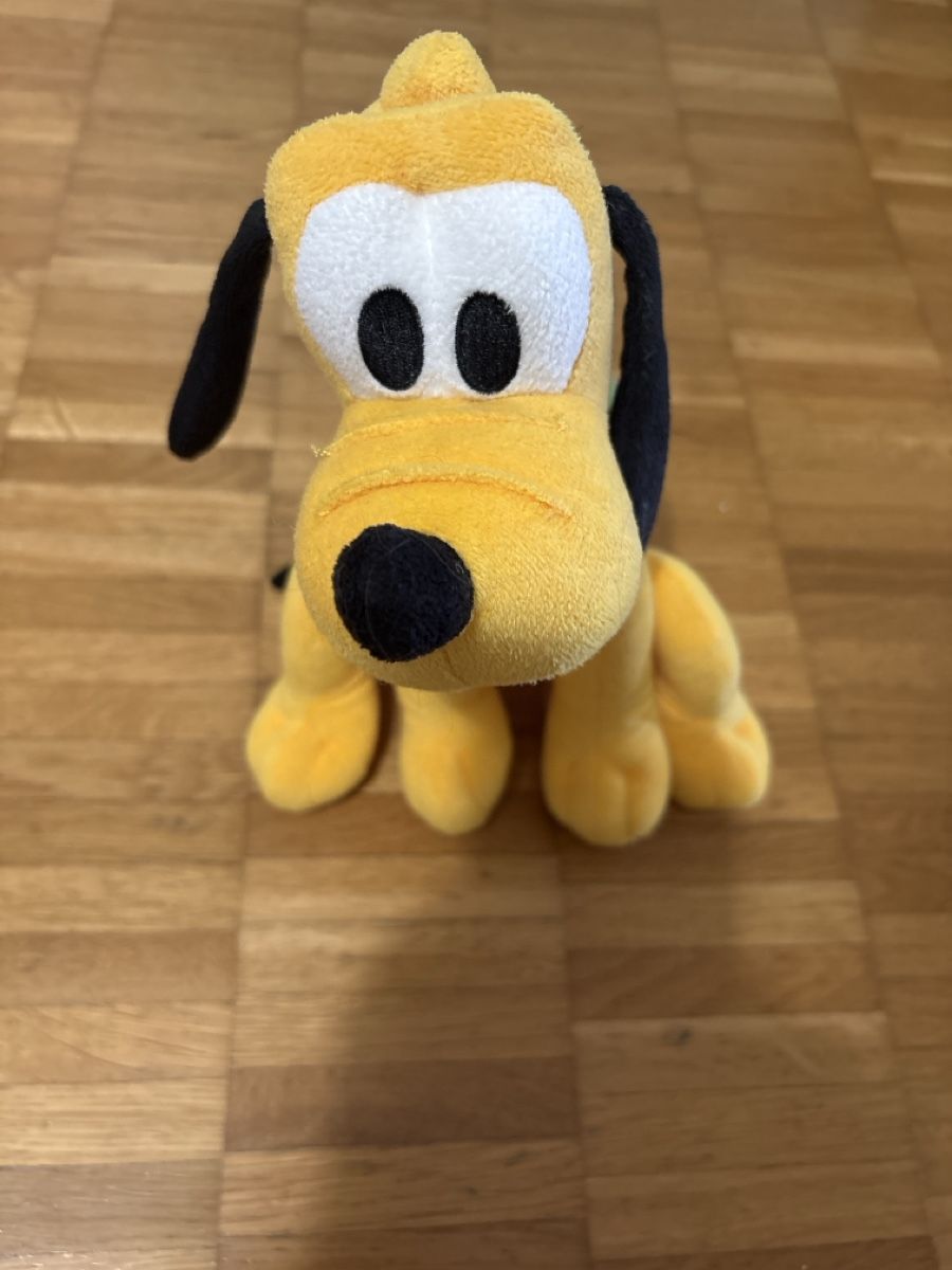Disney Giocattoli: Süsser Pluto zum Kuscheln! – Usato da Regensdorf venduto da Chasquis