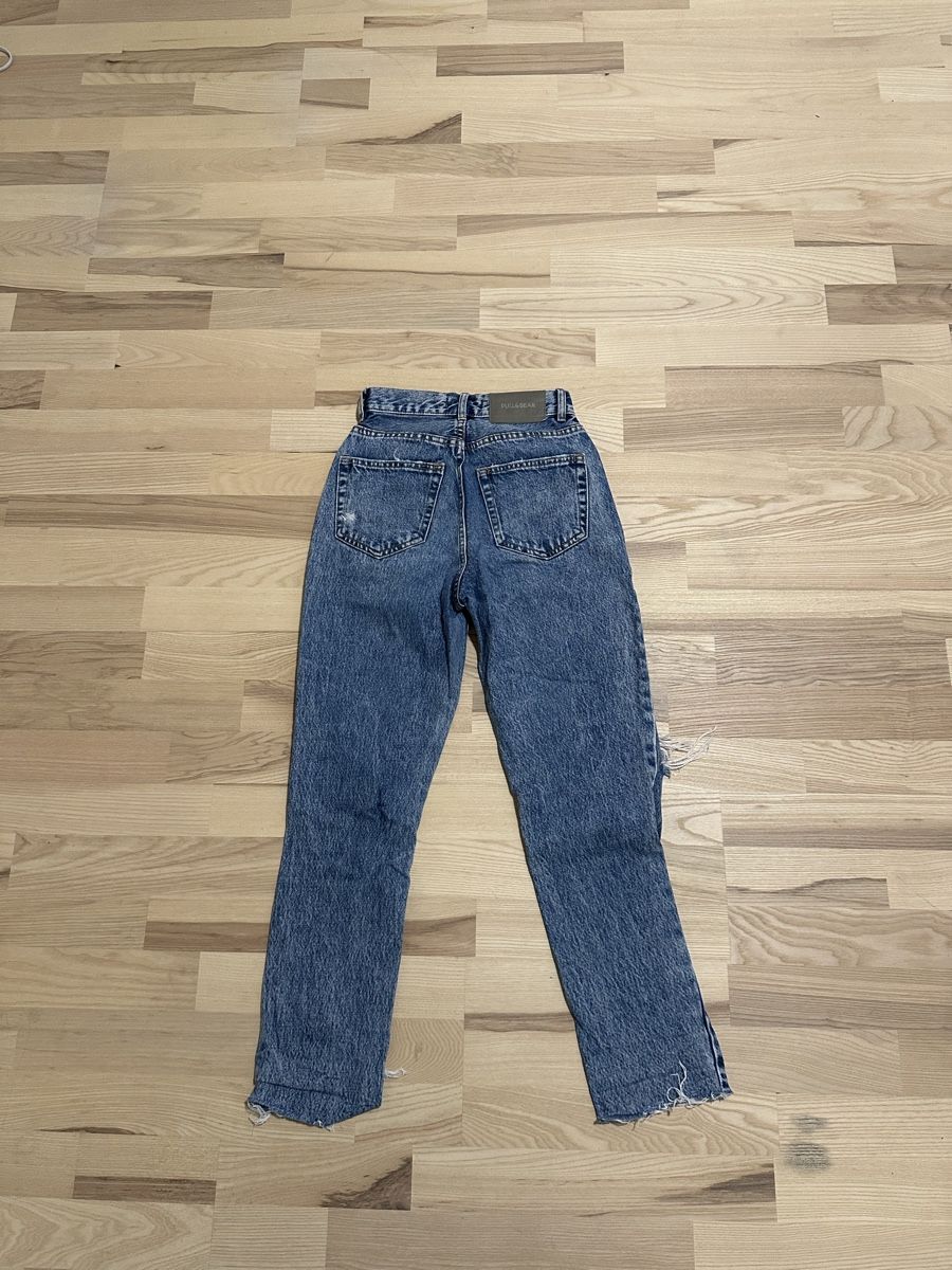 Jeans: Pull&Bear Jeans blau Grösse 32 mit Löchern gebraucht – Usato da Grenchen venduto da ari_52w8 2