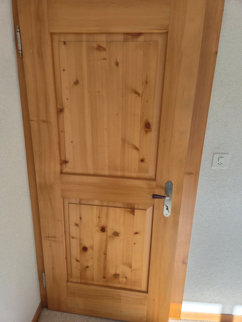 Porte: Holztüre mit Vintage Klinke – Usato da Bassersdorf venduto da Ubrunu 1