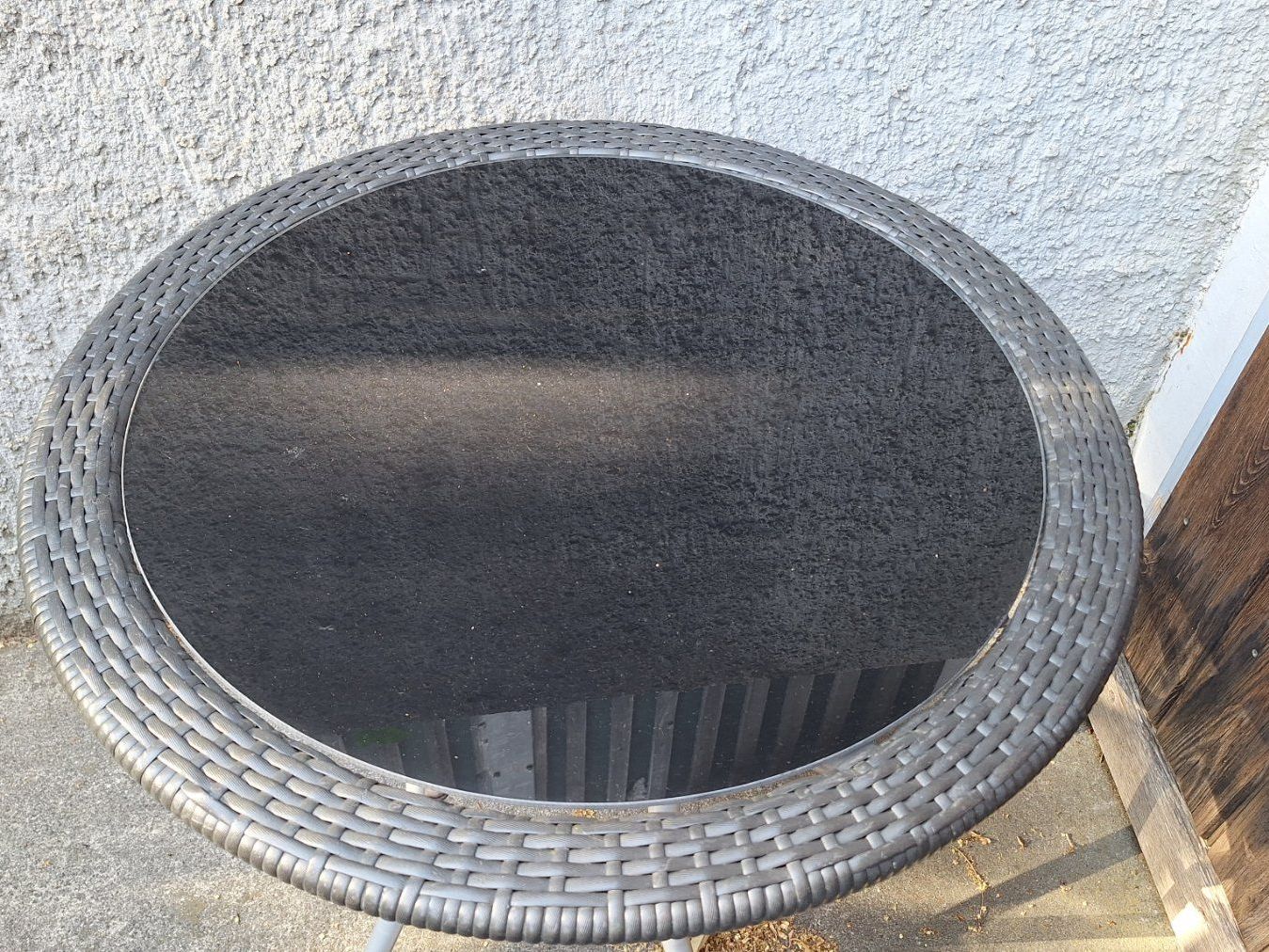 Tische: Garten  oder Balkontisch rund  Metall mit Glasplatte – Gebraucht aus Arlesheim von shopradl 3
