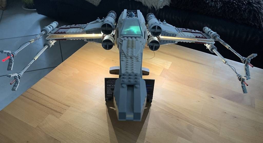 Kit di costruzioni: Lego Star Wars UCS - Red Five X-Wing 10240 + Leds – Usato da Cossonay-Ville venduto da BRick73 3