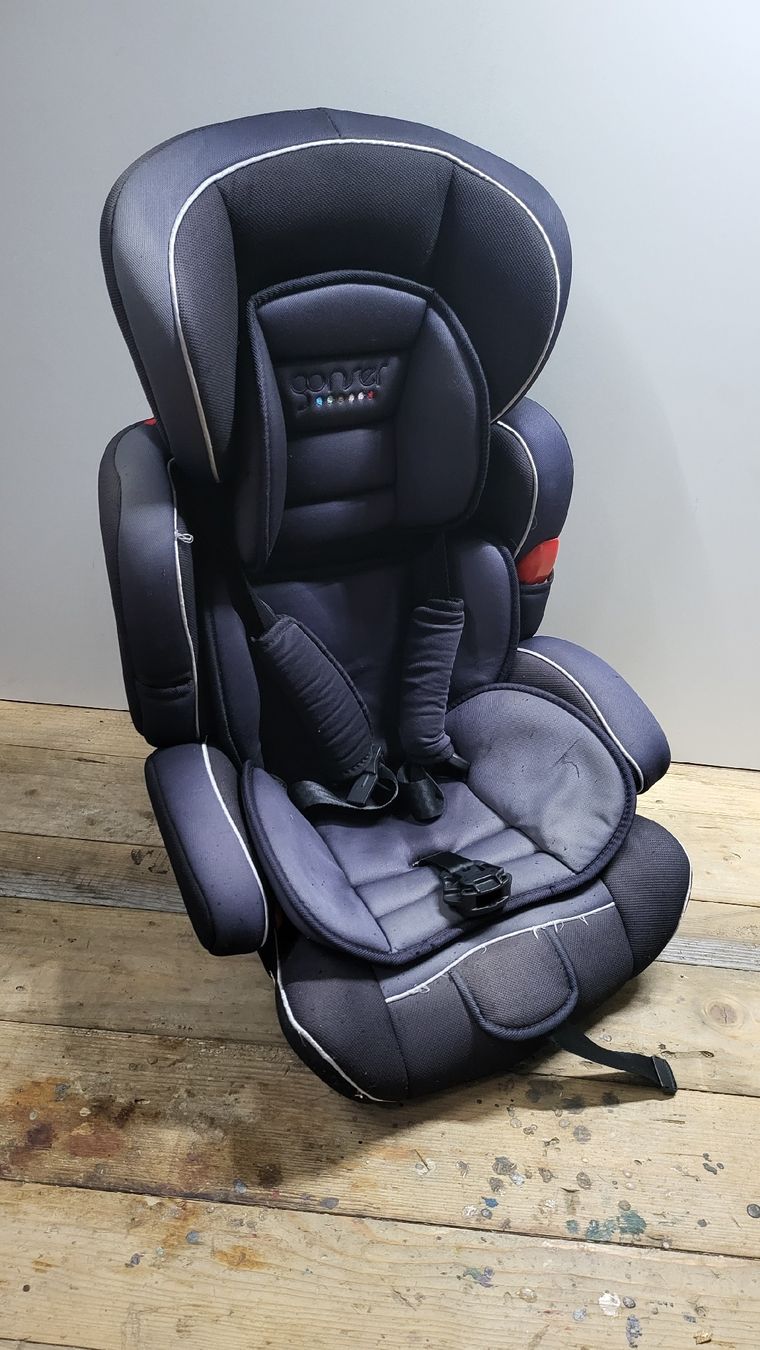 Seggiolini per auto: Kindersitz Osann blau gebraucht – Usato da Lengnau BE venduto da Yaunel 1