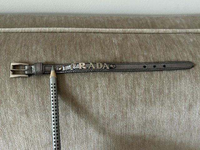 Prada Bracelets: PRADA Lederarmband platinfarben – Neuf (Voir description) à Zürich par Viel_Freude_8 7