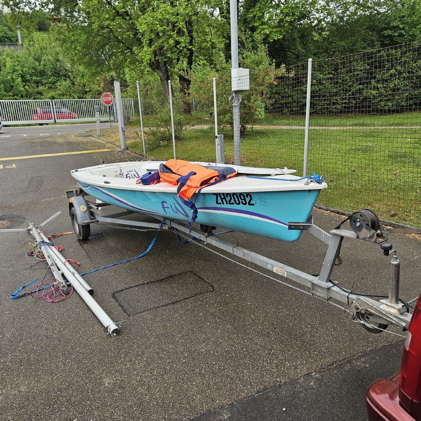 Altro: Performance Sailcraft Laser 2 und Harbeck Anhänger – Usato da Urdorf venduto da Freitagr