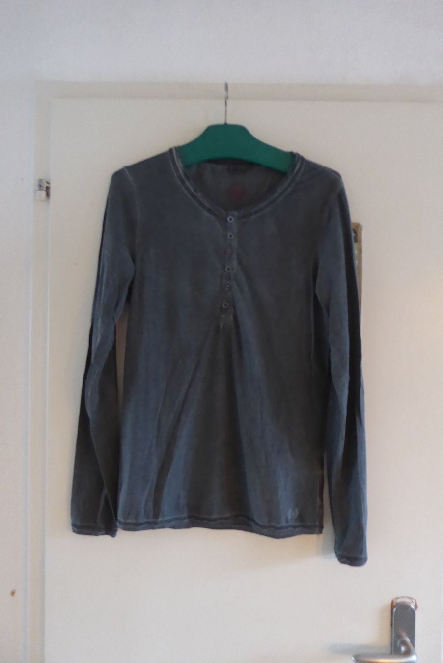 Nile Maglioni & Felpe: Herren Sweatshirt Gr S NILE – Usato da Sargans venduto da Benziner 1