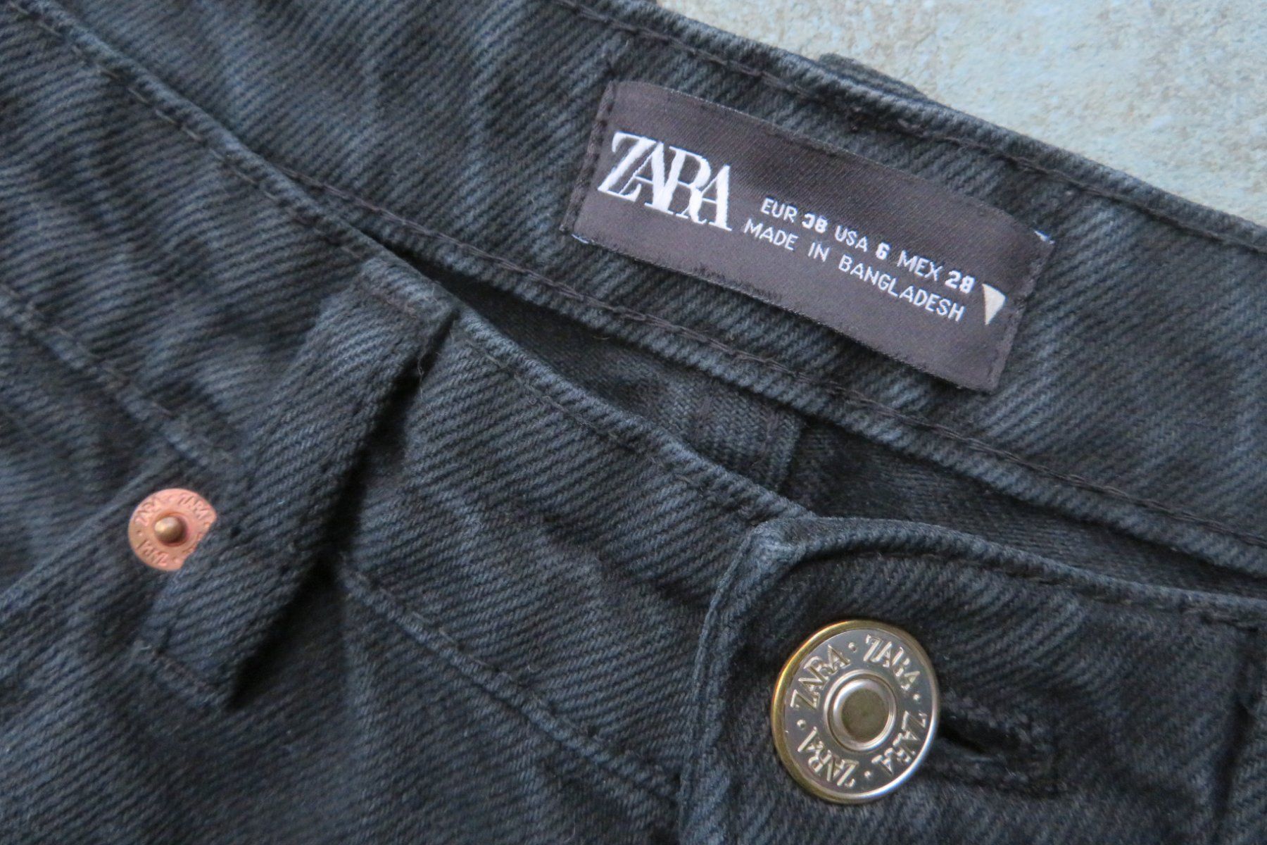 Zara Jeans: ZARA Jeans Straight Cut Gr. 38 – Usato da Wil ZH venduto da Tamagy 1