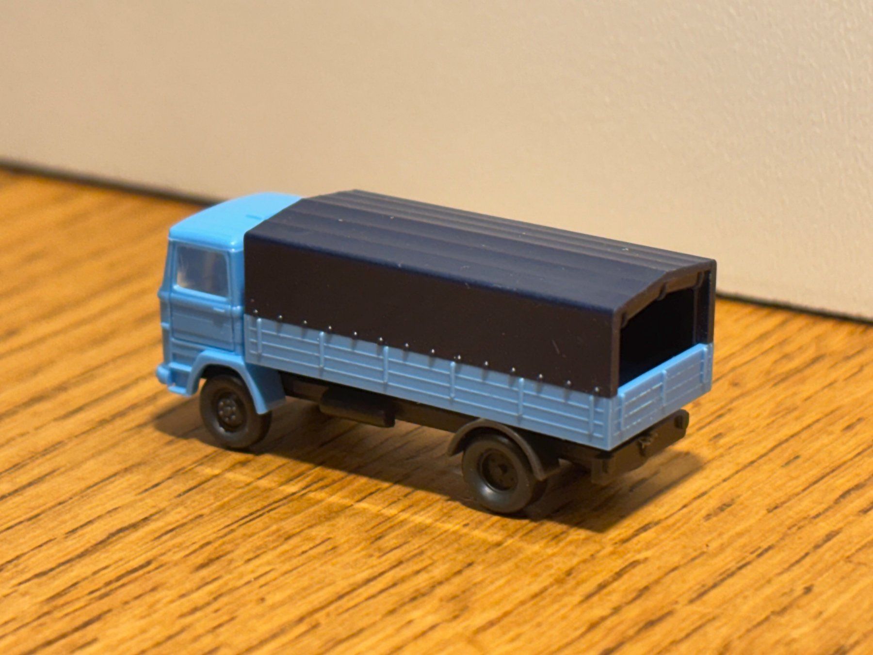 Modellini di ferrovie: L2299: Lastwagen (Spur N) – Nuovo (secondo la descrizione) da Birsfelden venduto da Birs_25 2