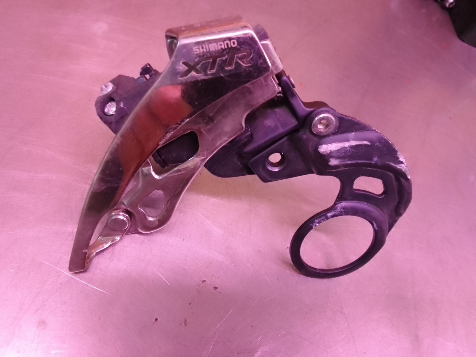 Shimano Ersatzteile: Shimano XTR Umwerfer FD-M970 – Gebraucht aus Ebmatingen von swiss.canadian