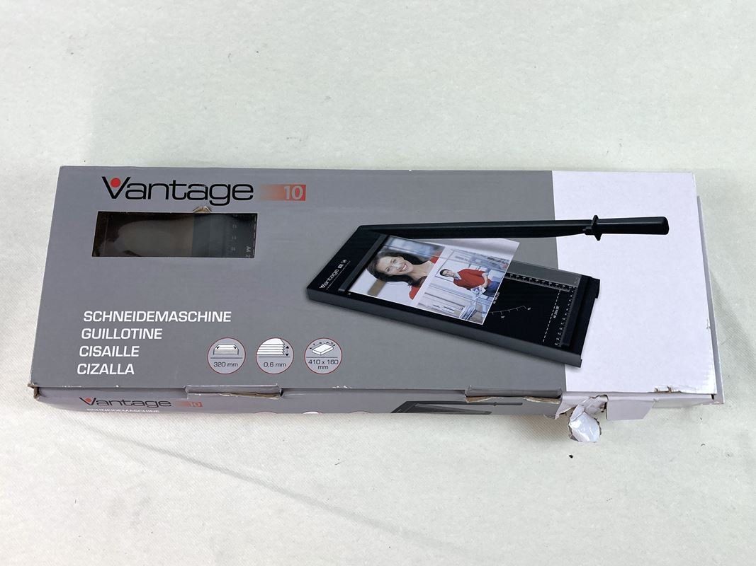 Tutte le macchine: VANTAGE | Schneidemaschine | Schnittl: 320mm – Nuovo (secondo la descrizione) da Wittenbach venduto da Restwert_St-Gallen