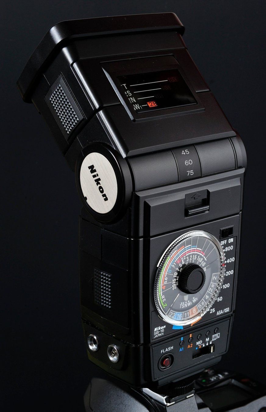 Nikon Flashs: Nikon SB-16 "Vintage blitz" – D'occasion à Fleurier par im_ghl