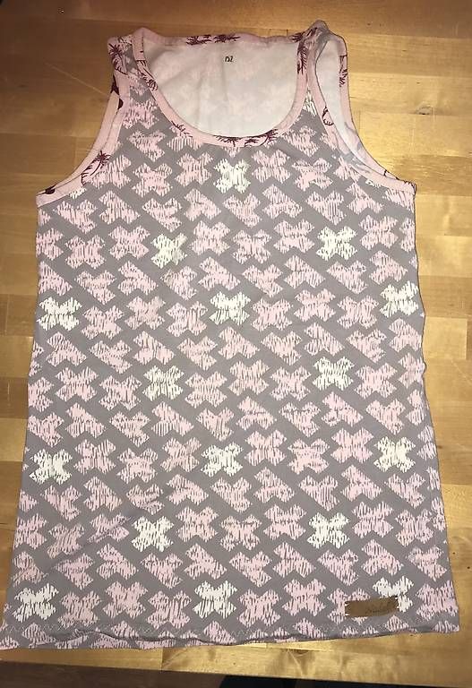 Pullover & Sweatshirts: Sweatshirt & Top Duo Elfe Grösse 152 – Gebraucht aus Boswil von MaKoBo 2