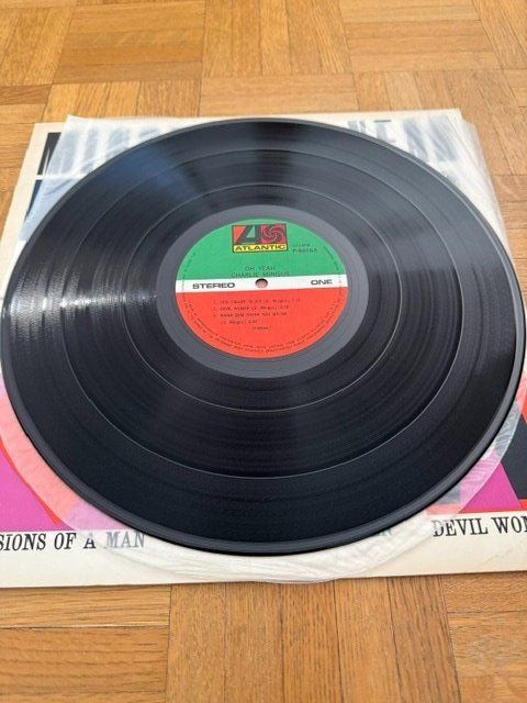 Dischi in vinile: Charlie Mingus 1972 Oh yeah (LP) – Usato da Territet venduto da Yvanz 1