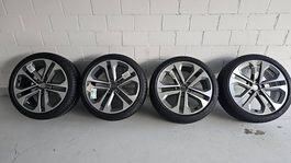 Neue Original Audi S3/A3 8Y Winterräder 18"  225/40 R18 92V