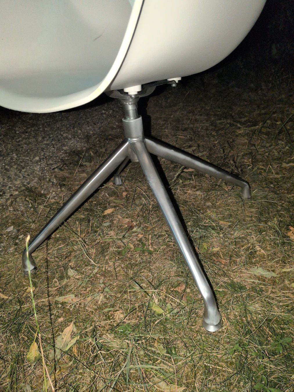 Stühle: Designerstuhl im Stil von EAMES – Gebraucht aus basel von sta.bile 3