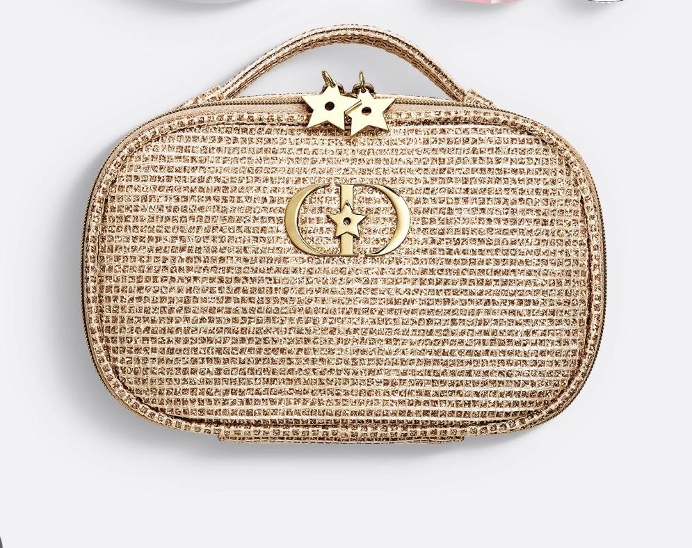 Dior Sacs femmes: Clutch Dior – D'occasion à Lausanne par Meganelausanne