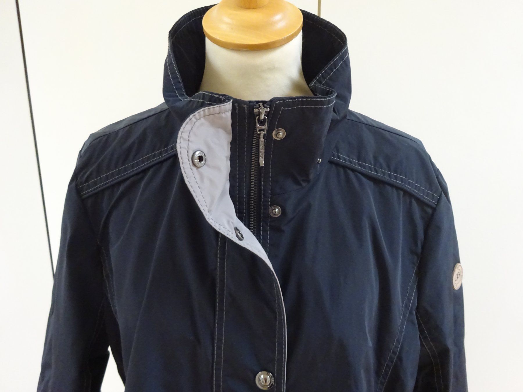 Gil Bret Giacche: Gil Bret - Jacke - Grösse 38/40 – Usato da Zofingen venduto da Justizia_01 2