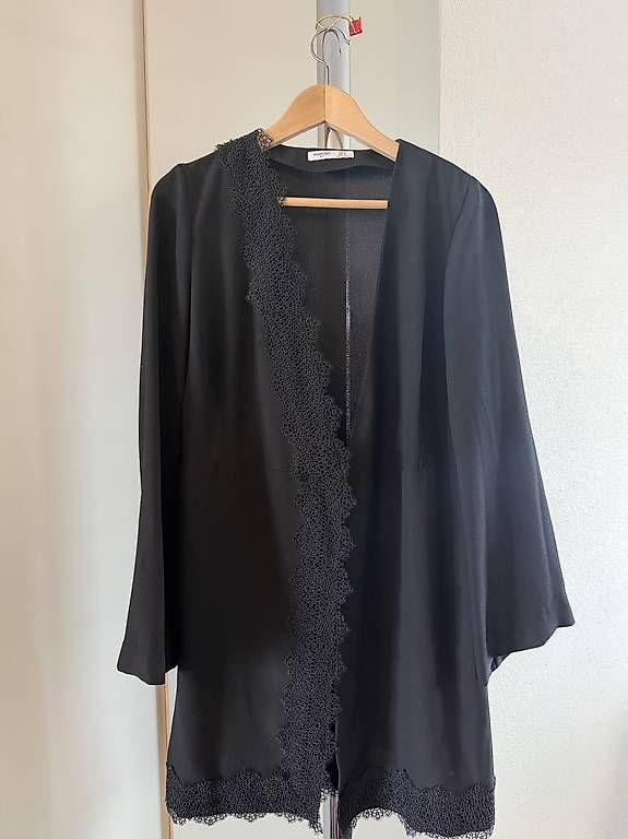 Arte internazionale: Zara - Kimono Gr. M – Usato da Zürich venduto da hoiliaaa