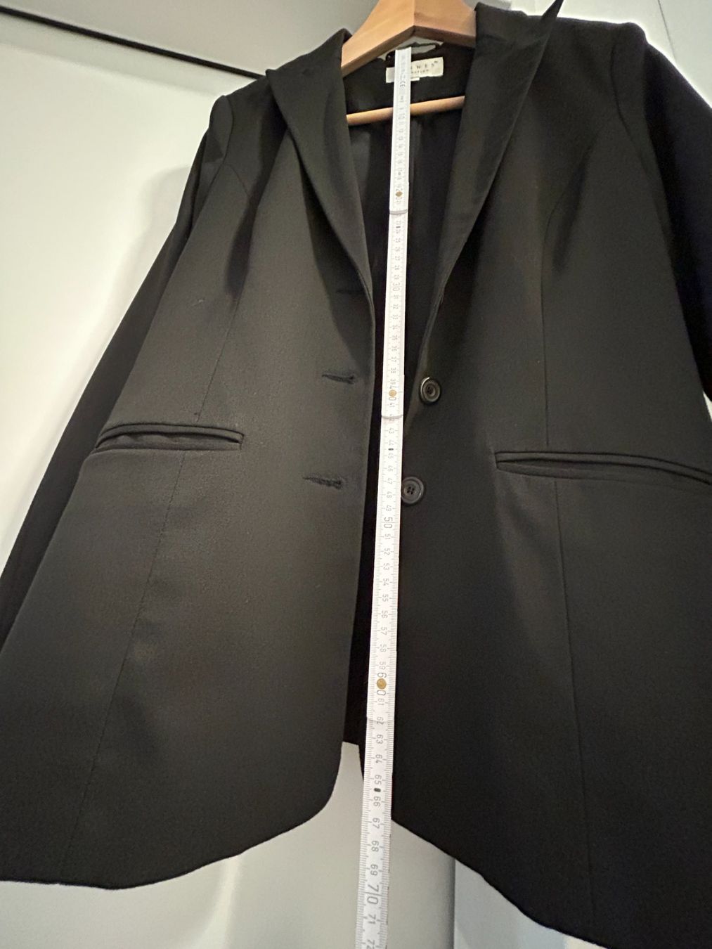 Giacche: Eleganter schwarzer "Hennes" Blazer Gr 38 -blazer élégant – Usato da Küsnacht ZH venduto da filo_fila8700 6